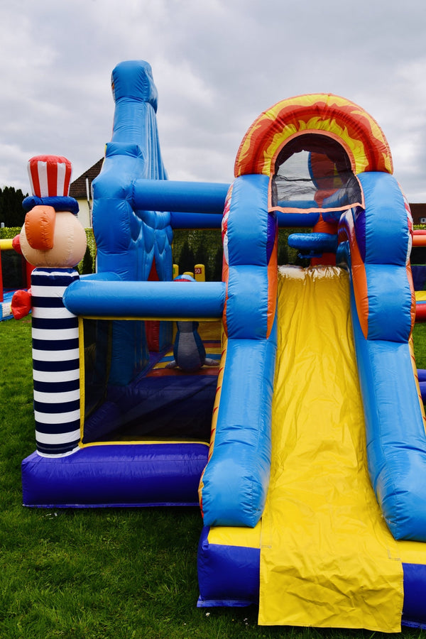 Hüpfburg Circus Circus