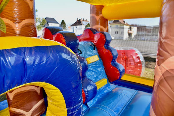 Hüpfburg Dschungelcamp