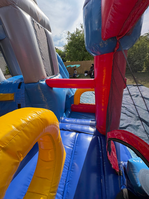 Hüpfburg Ritterburg