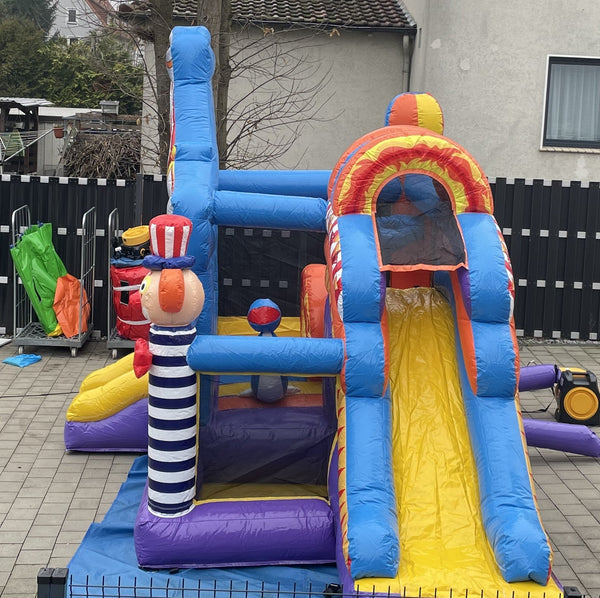 Hüpfburg Circus Circus