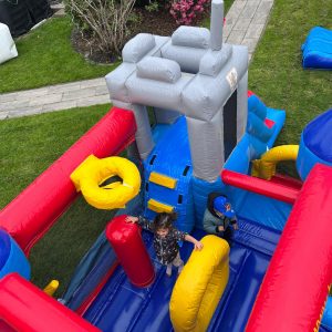 Hüpfburg Ritterburg