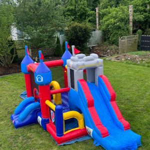 Hüpfburg Ritterburg